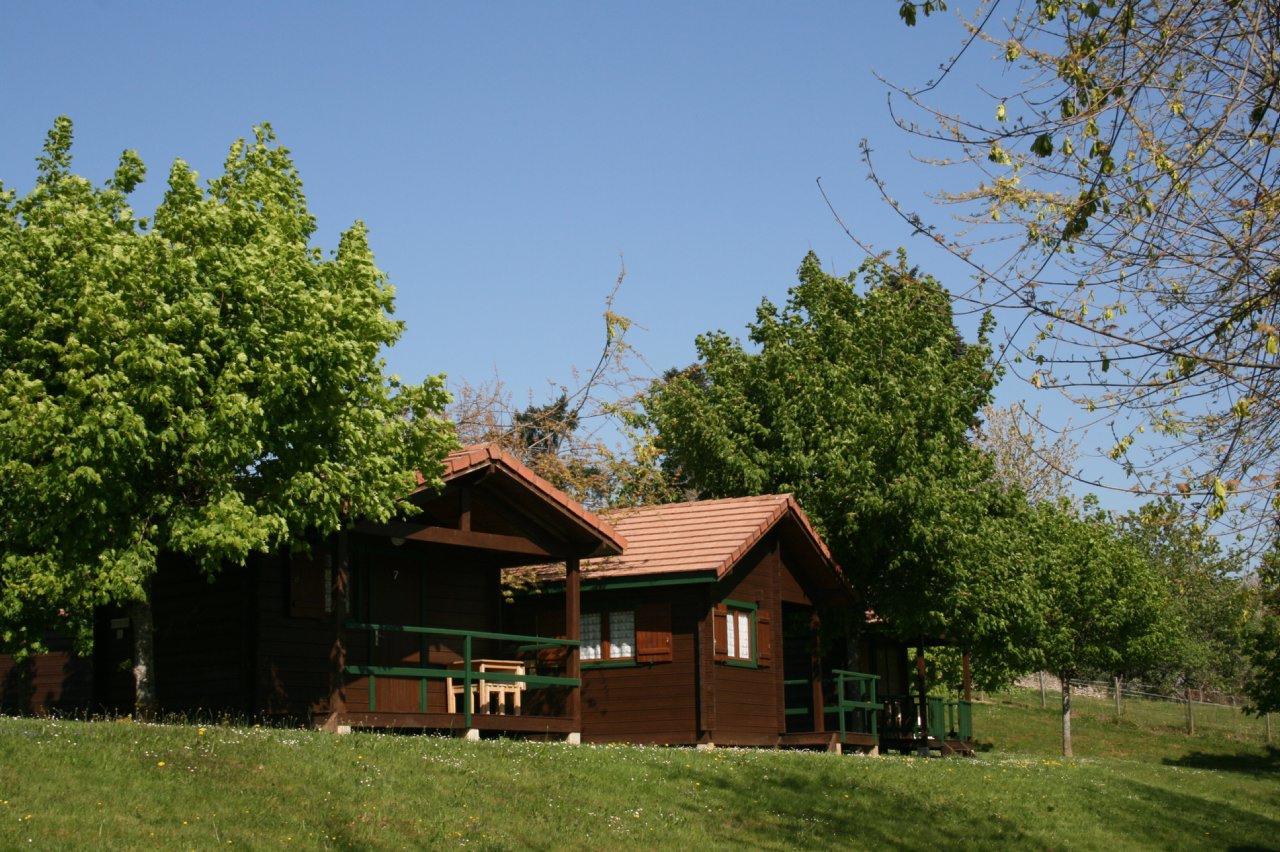 Camping Les Etoiles Saint-Sornin-Lavolps Exterior photo